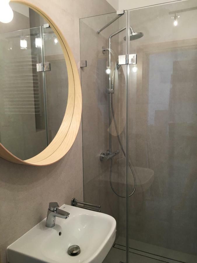Shoq Studio Nice Apartment With Private Parking Krakow Ngoại thất bức ảnh